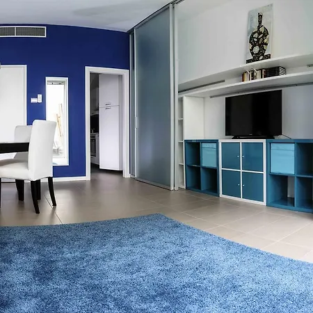 Apartman Comoloft *
