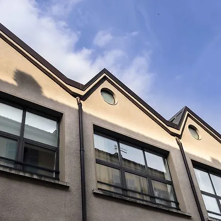 Comoloft Apartman *