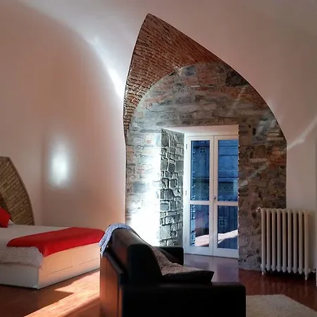 Comoloft Apartman *